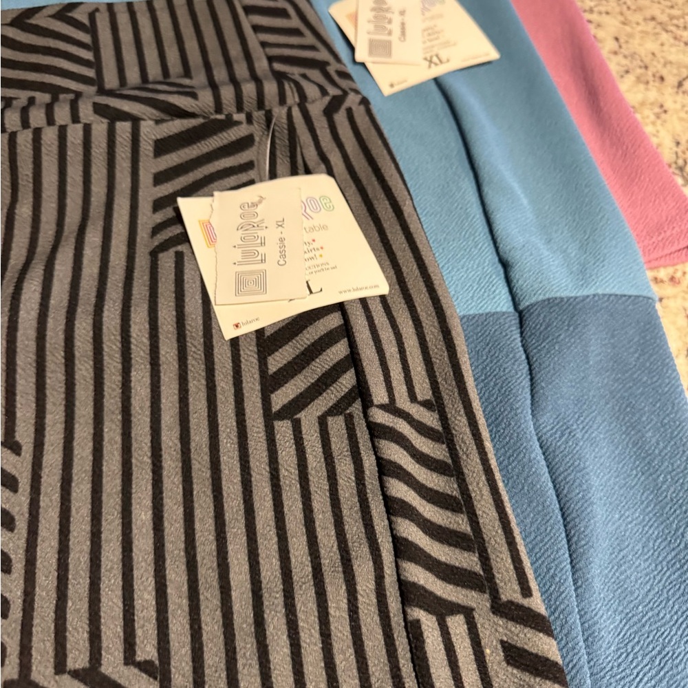 3 lularoe Cassie skirts 🆕 size XL bundle - Picture 11 of 12